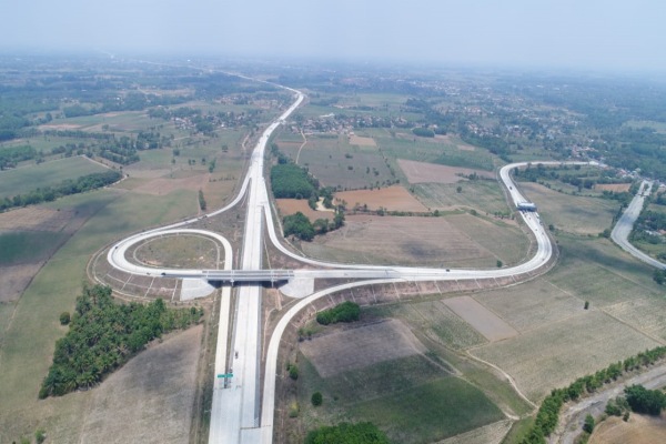 Begini Foto-Foto Pembangunan Jalan Tol Terpanjang di Indonesia