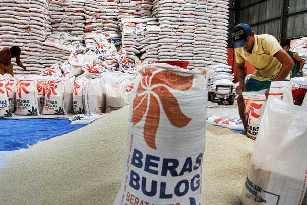 Stok Beras Di Bulog Ntt Capai 35 000 Ton