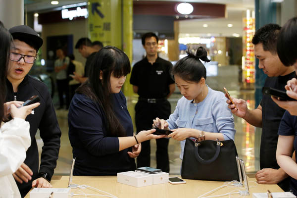 Konsumen China Borong Apple iPhone 11, Ini Penyebabnya