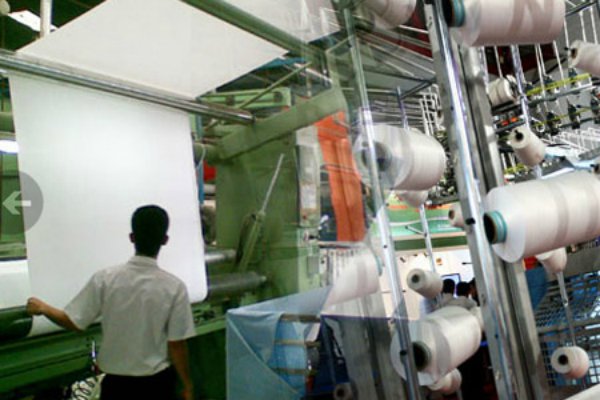 Industri Tekstil Sektor Hulu Makin Tertekan