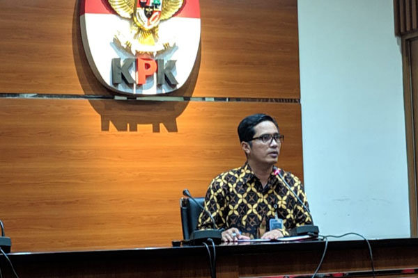 Kasus Distribusi Gula : KPK Panggil Ketua APTRI Arum Sabil dan Komut PTPN VI Syarkawi Rauf