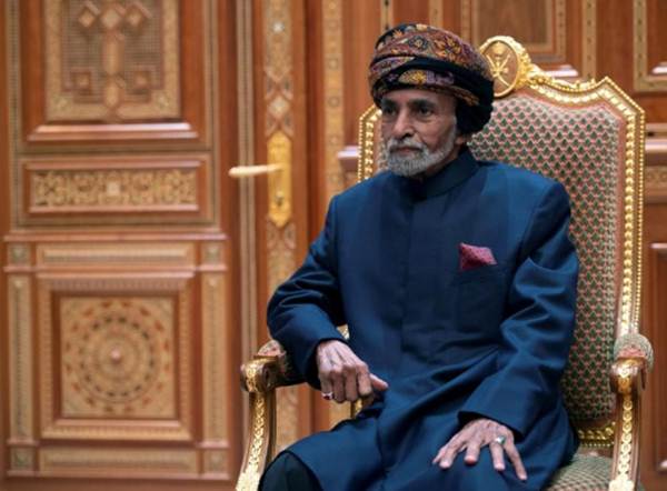 Sultan Oman Qaboos bin Said al-Said saat berada di Istana Beit Al Baraka di Muscat, Oman, 14 Januari 2019. - Andrew Caballero/Reynolds/Pool via REUTERS