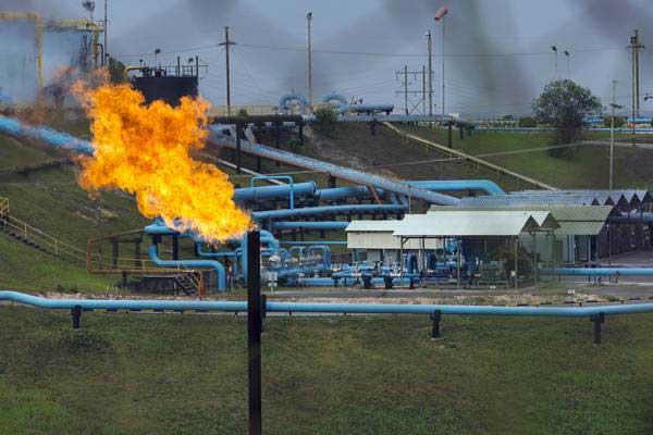 Fasilitas minyak PT Chevron Pacific Indonesia di daerah Minas yang masuk dalam Blok Rokan di Riau, Rabu (1/8/2018). - ANTARA/FB Anggoro