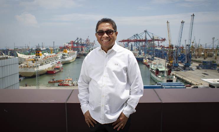 Direktur Utama PT Pelabuhan Indonesia II (Persero)/IPC Elvyn G. Masassya berpose di kantor IPC, Jakarta, Rabu (13/3/2019). - ANTARA/Dhemas Reviyanto