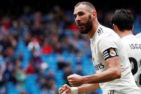 Penyerang Real Madrid Karim Benzema - Reuters/Javier Barvancho