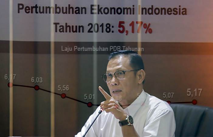 Kepala Badan Pusat Statistik (BPS) Suhariyanto memberikan paparan dalam konferensi pers, di Jakarta, Rabu (6/2/2019). - Bisnis/Felix Jody Kinarwan