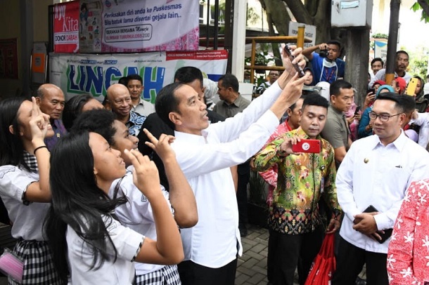 Aktivitas Presiden Jokowi di sela kunjungannya ke Kota Cimahi hari ini - Istimewa