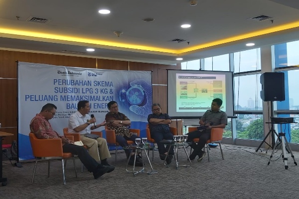 Forum Diskusi Energi - Bisnis Indonesia dengan tema Perubahan Skema Subsidi LPG 3 Kg & Peluang Memaksimalkan Bauran Energi - 