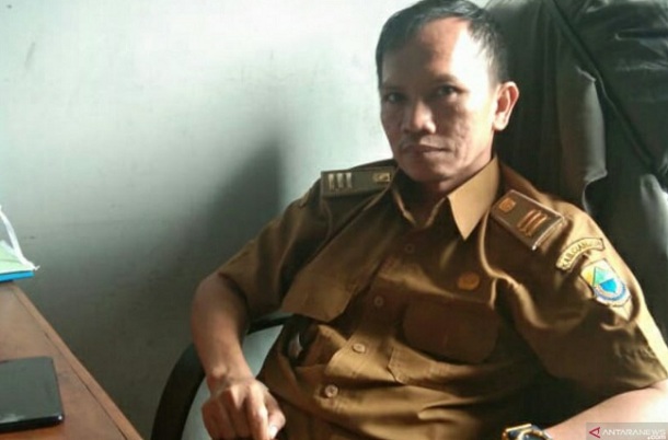 Kepala Seksi Penegakan Hukum (Gakum) DLH Cianjur, Jawa Barat, Dindin Solihin - Antara