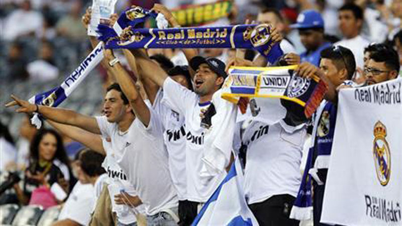 Suporter Real Madrid - Reuters/Tim Shaffer