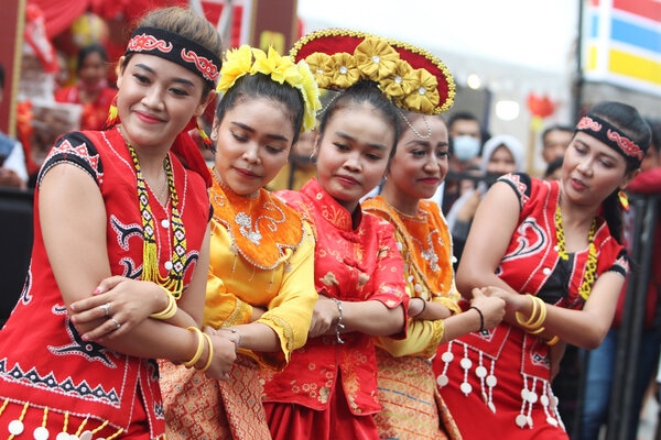 Foto Parade Tatung Imlek 2571 Dan Cap Go Meh 2020 Di Kota