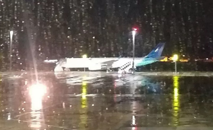 Pesawat yang membawa 68 WNI ABK Diamond Princess Tiba di Bandara Kertajati - Antara