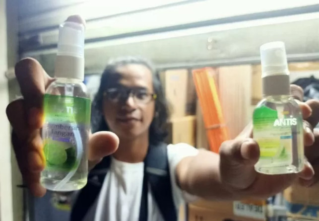 Hand Sanitizer Oplosan Ini Kata Dokter Lifestyle Bisnis Com