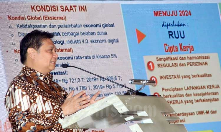 Menteri Koordinator Bidang Perekonomian Airlangga Hartarto. Bisnis - Triawanda Tirta Aditya