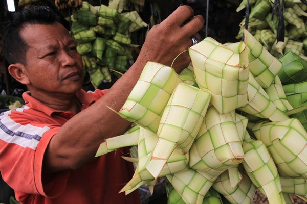 Serba Serbi Ketupat  Makanan Khas Lebaran Nusantara 