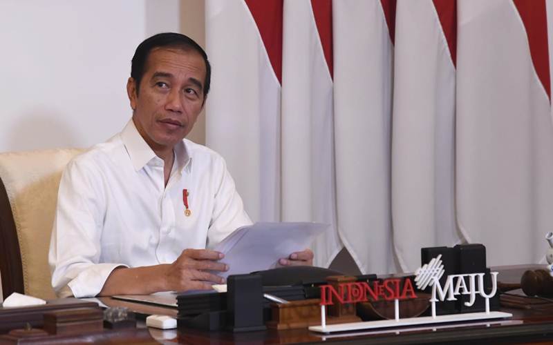 Presiden Jokowi saat memberikan keterangan resmi melalui unggahan video di akun Sekretariat Presiden mengenai Pembatasan Sosial Berskala Besar (PSBB), Kamis (7/5/2020). - Biro Pers Media Istana