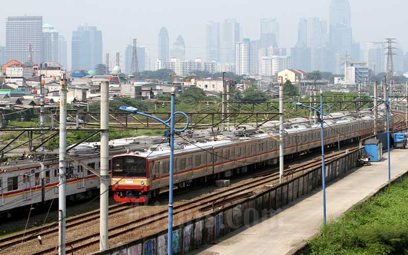 Jadwal Krl Awas Pengguna Semakin Menumpuk Di Jam Sibuk Ekonomi Bisnis Com