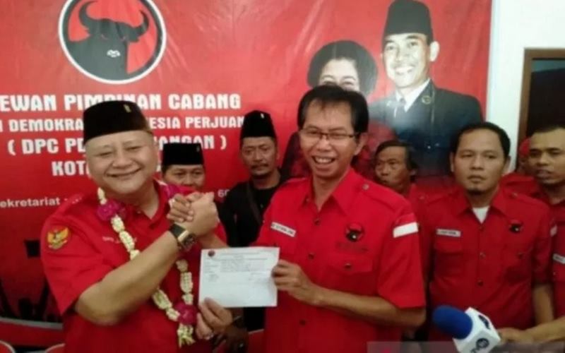 Pilkada Surabaya 2020 Viral Gambar Gus Hans Dan Whisnu Sakti Kata Pengamat Berisiko Bagi Golkar