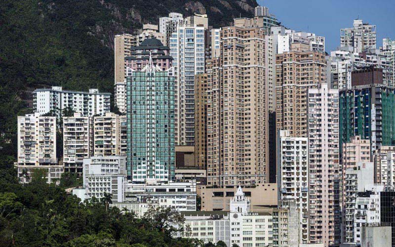 Bangunan residensial di Hong Kong. - Bloomberg/Justin Chin