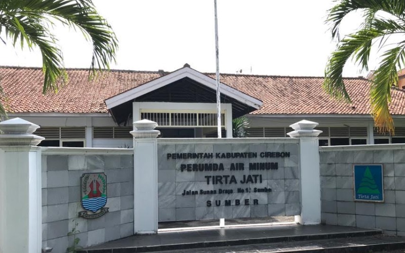 Kantor PDAM Tirta Jaya Kabupaten Cirebon - Bisnis/Hakim Baihaqi