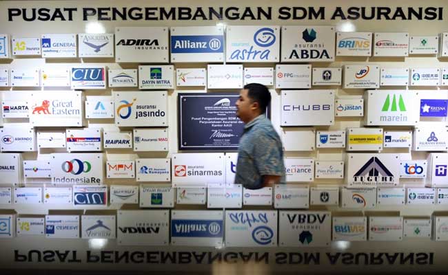 Daya Saing Sdm Asuransi Dinilai Masih Kalah Dari Industri Perbankan Finansial Bisnis Com