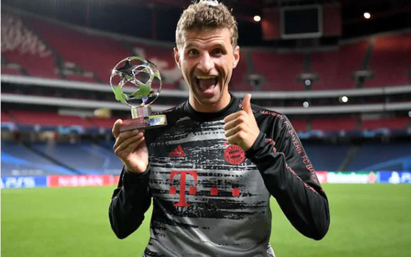 Thomas Muller Pemain Terbaik Ketika Munchen Hancurkan Barcelona Bola Bisnis Com