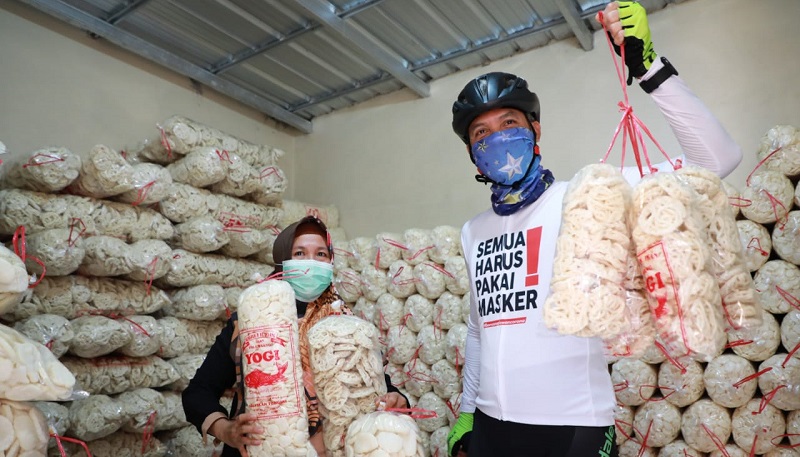 Kisah UMKM Kerupuk  Tampung Korban PHK akibat Pandemi Covid 19