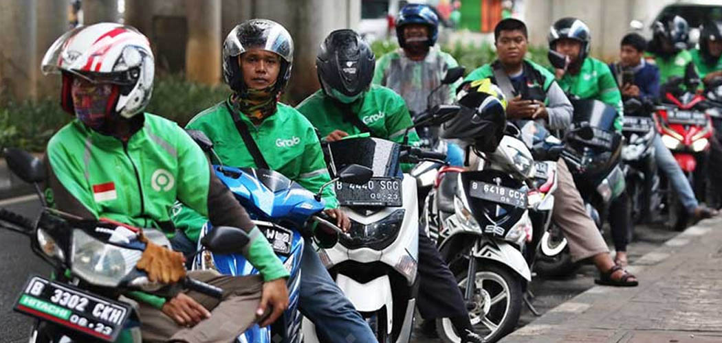 Geliat Gojek  Grab Manfaatkan Celah PSBB di Jakarta 