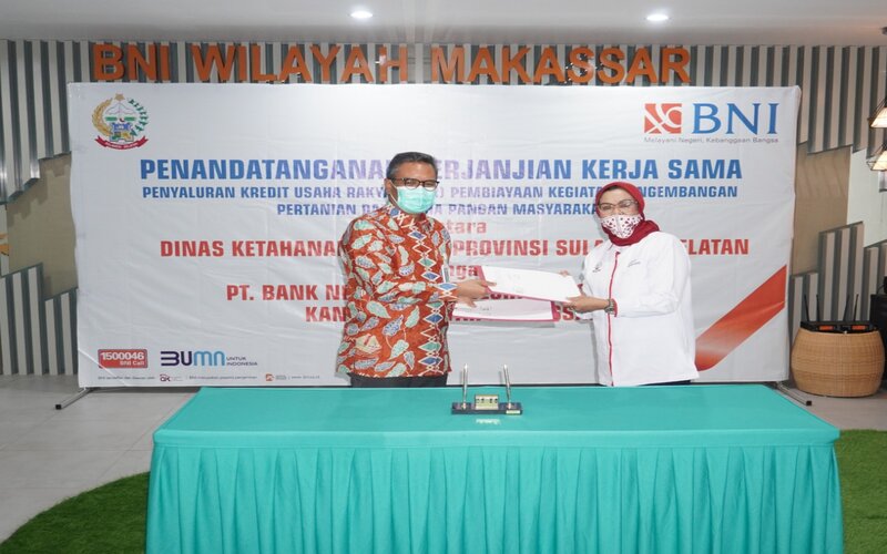 Penandatanganan Perjanjian Kerja Sama (PKS) oleh PT BNI Wilayah Makassar dengan  Dinas Ketahanan Pangan Sulsel untuk percepatan penyaluran KUR di sektor pertanian. - Istimewa.