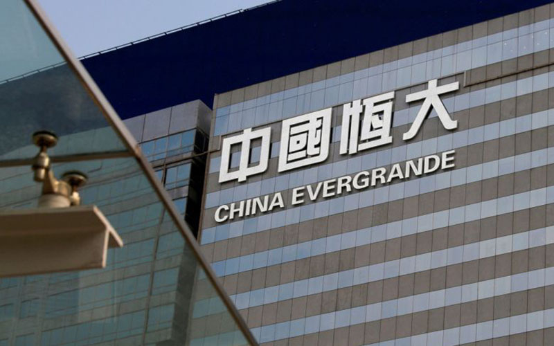 Kantor pusat rakssa properti China, Evergrande Group, di Shenzhen, Guangdong. - Reuters