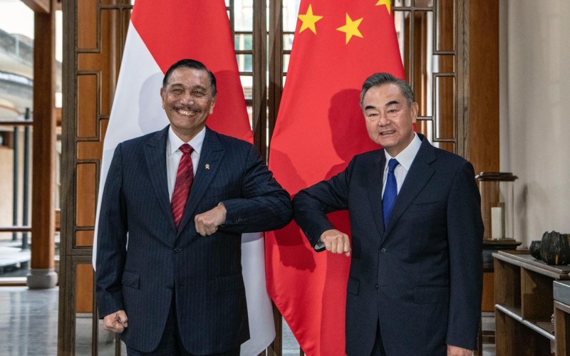 menko-luhut-menlu-china.jpg