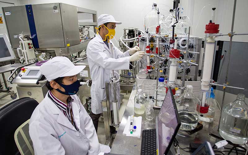 Uji Klinis Ketiga Rampung, Presiden Jokowi Siapkan Nama Vaksin Covid-19 Produksi Dalam Negeri 