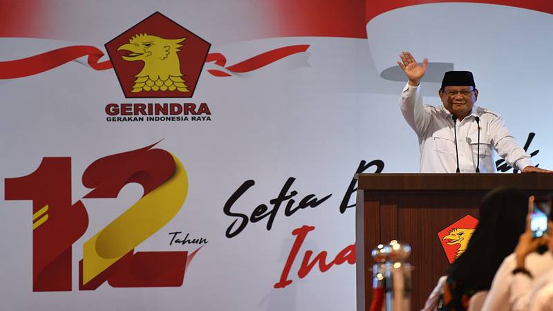 Ketua Dewan Pembina Partai Gerindra Prabowo Subianto menyampaikan pengarahan dalam peringatan HUT ke-12 Partai Gerindra di kantor DPP Partai Gerindra, Jakarta Selatan, Kamis (6/2/2020). Kegiatan yang dihadiri oleh para kader Partai Gerindra tersebut mengangkat tema Setia Bergerak untuk Indonesia Raya. - Antara