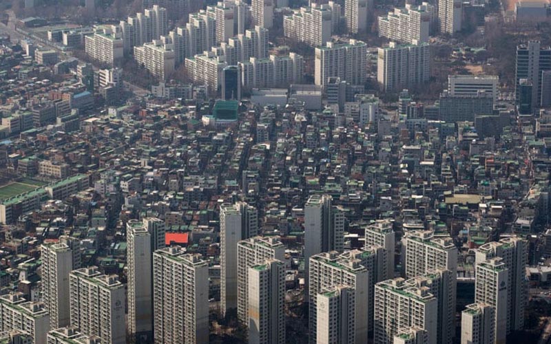 Deretan apartemen di Seoul, Korea Selatan. - Bloomberg