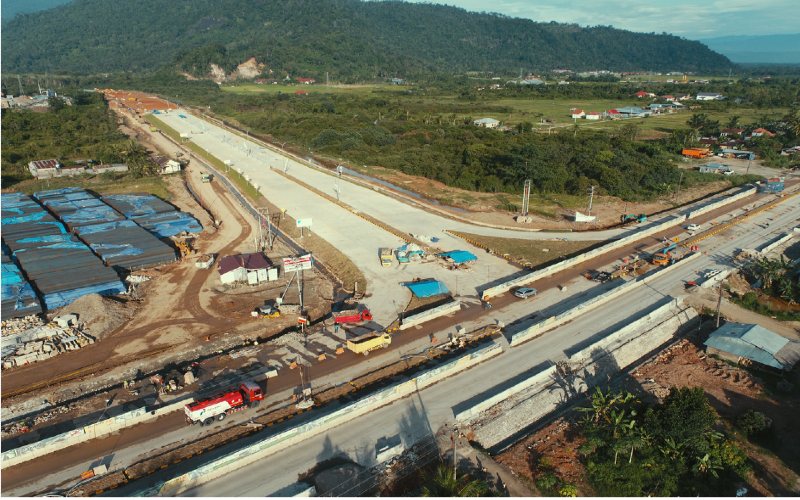 PT Hutama Karya (Persero) (Hutama Karya) terus kebut pembangunan Jalan Tol Trans Sumatra (JTTS), salah satunya yakni Ruas Pekanbaru-Padang Seksi 1 (Padang-Sicincin) (Pacin) sepanjang 36km.   - Hutama Karya 