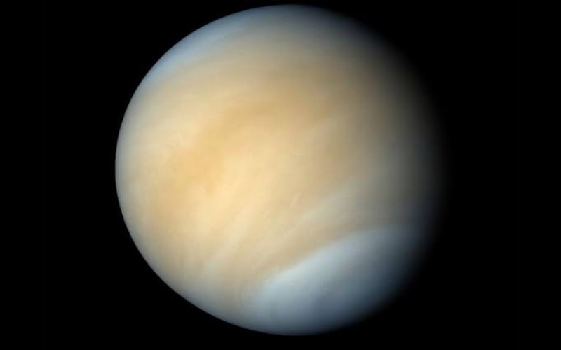 Besok Bangun Lebih Pagi Yuk, Saksikan Posisi Bulan dan Planet Venus yang Berdekatan