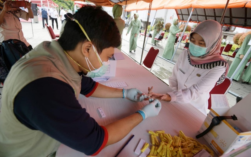 Hari Ibu Gedung Sate Gelar Rapid Test Gratis