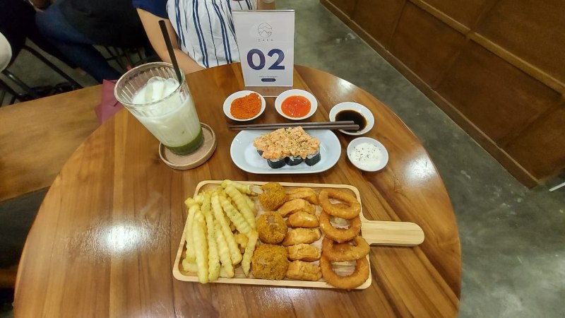 5 Kedai Kopi Modern Dengan Interior Cantik Di Medan Traveloka Eats