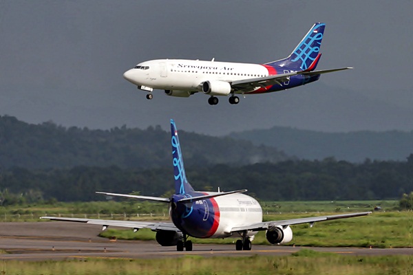 Pesawat Sriwijaya Air Sj182 Jatuh Knkt Masih Selidiki Penyebabnya Ekonomi Bisnis Com