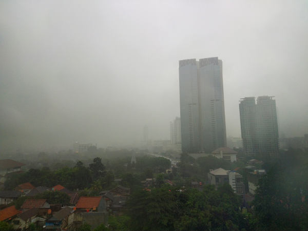 Hujan mengguyur Jakarta - Bisnis.com/Andhika Anggoro