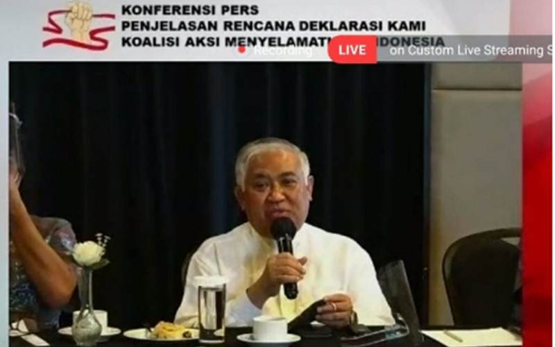Din Syamsuddin, inisiator Koalisi Aksi Menyelamatkan Indonesia (KAMI) saat konferensi pers secara daring, Sabtu (15/8/2020). - Antara/HO/Tangkapan layar Zoom