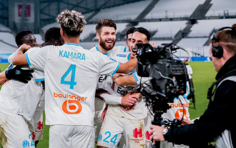 para pemain Marseille merayakan gol ke gawang Nice yang dicetak Saif-Eddine Haoui. - Twitter@OM_English