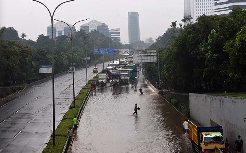 Kepala Bmkg Waspada Cuaca Ekstrem Di Jabodetabek Hingga Akhir Februari Kabar24 Bisnis 