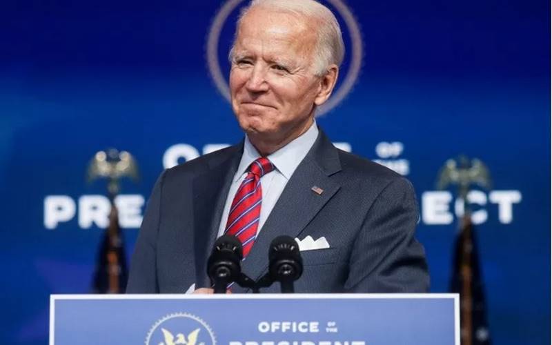 Presiden Amerika Serikat terpilih Joe Biden berbicara tentang ekonomi dan laporan kerja Amerika Serikat terakhir tahun 2020 di kantor pusat transisi di Wilmington, Delaware, Amerika Serikat, Jumat (4/12/2020). - Antara/Reuters