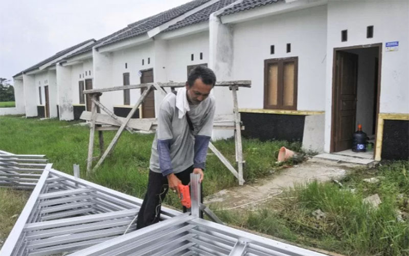 Pembangunan perumahan bersubsidi di Tambun, Kabupaten Bekasi, Jawa Barat./Antara - Fakhri Hermansyah