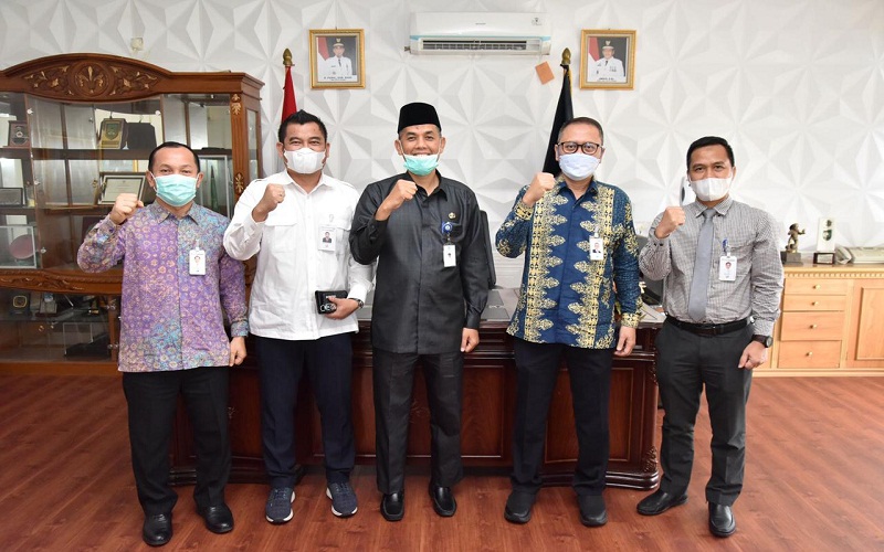 Bank Riau Kepri Sosialisasikan Konversi Jadi Bank Syariah Ke Wali Kota Dumai Finansial Bisnis Com