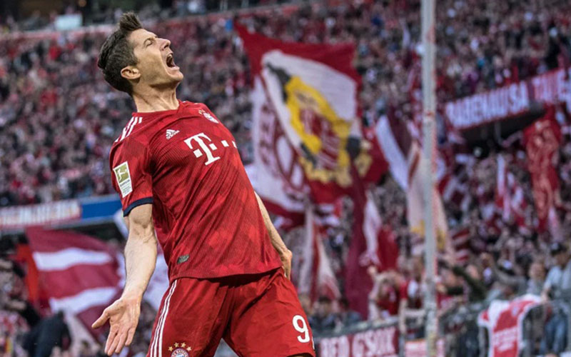 Robert Lewandowski Samai Rekor Gol Klaus Fisher Di Bundesliga Bola Bisnis Com