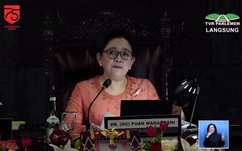 Ketua DPR Puan Maharani memberikan pidato saat sidang tahunan MPR di Jakarta, Jumat (14/8/2020). Bisnis - TV Parlemen