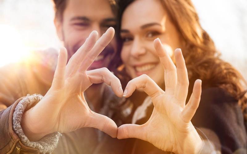 9 Cara Membuat Pria Jatuh Cinta - Lifestyle Bisnis.com