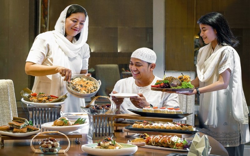 Berbuka Puasa di Hotel Tentrem Bayar Rp350.000, Bisa Dapat Apa Saja?